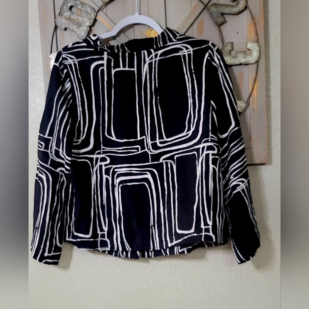 Liv By Habitat Print Modern Jacket Small NWOT
